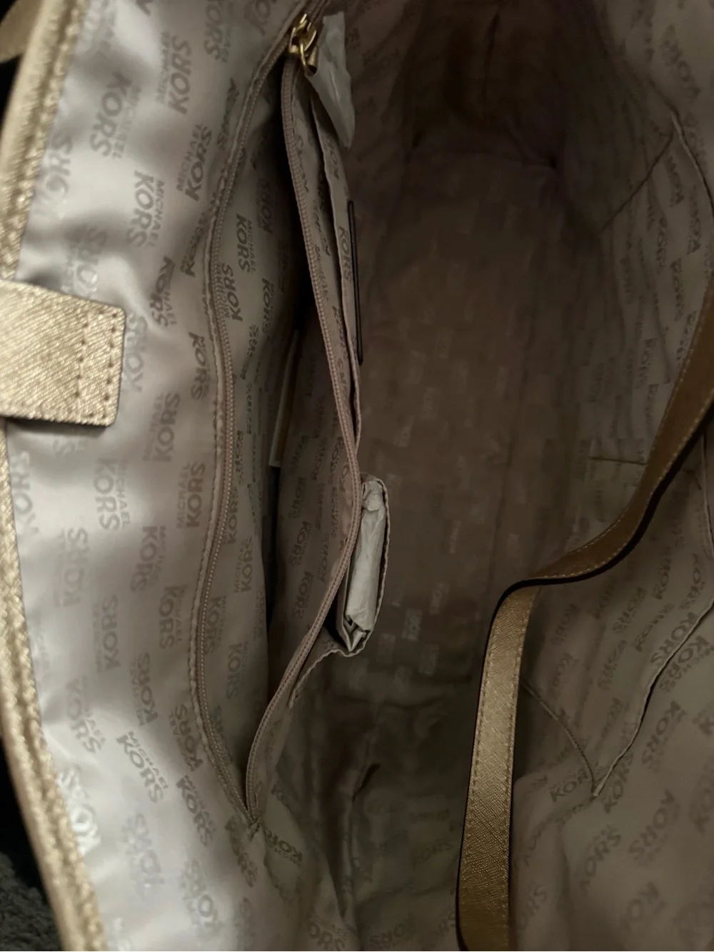 Michael Kors Tote Bag in Gold